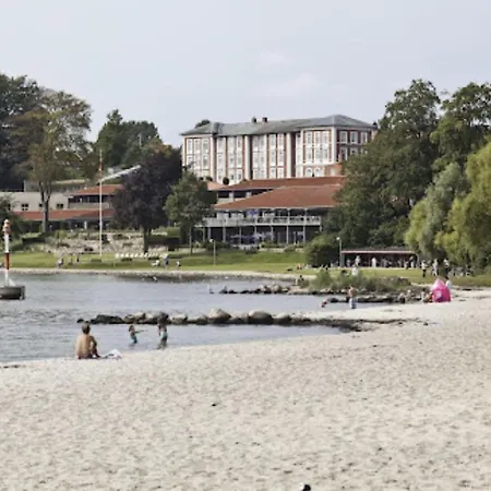 Apartament Helt Nyt Charmerende I Centrum Med Skon Tagterrasse Svendborg