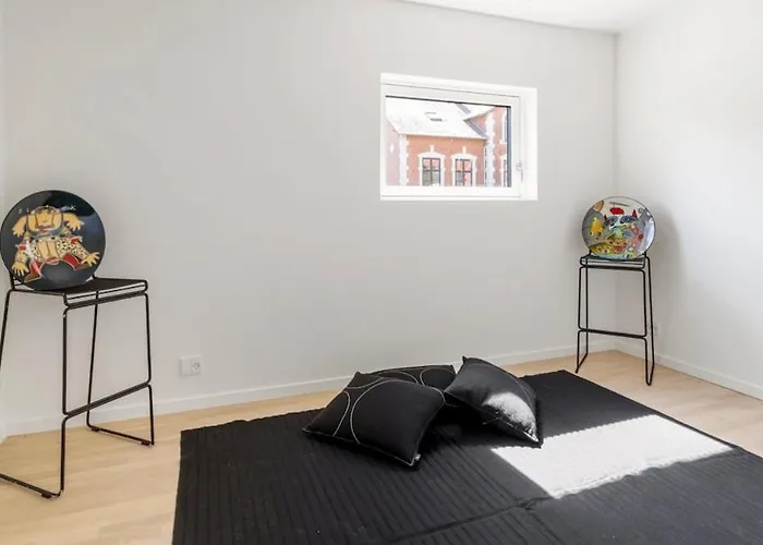 Helt Nyt Charmerende I Centrum Med Skon Tagterrasse Свендборг